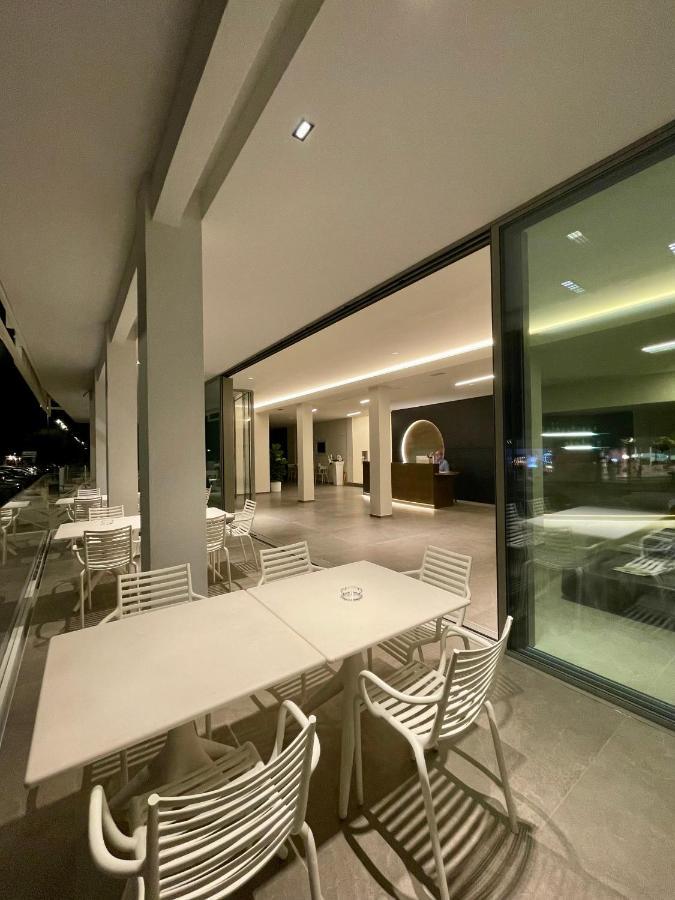 Hotel Cristallo 세니갈리아 외부 사진